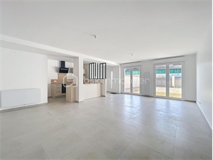 maison neuve à la vente -   77610  FONTENAY TRESIGNY, surface 95 m2 vente maison neuve - UBI466469954